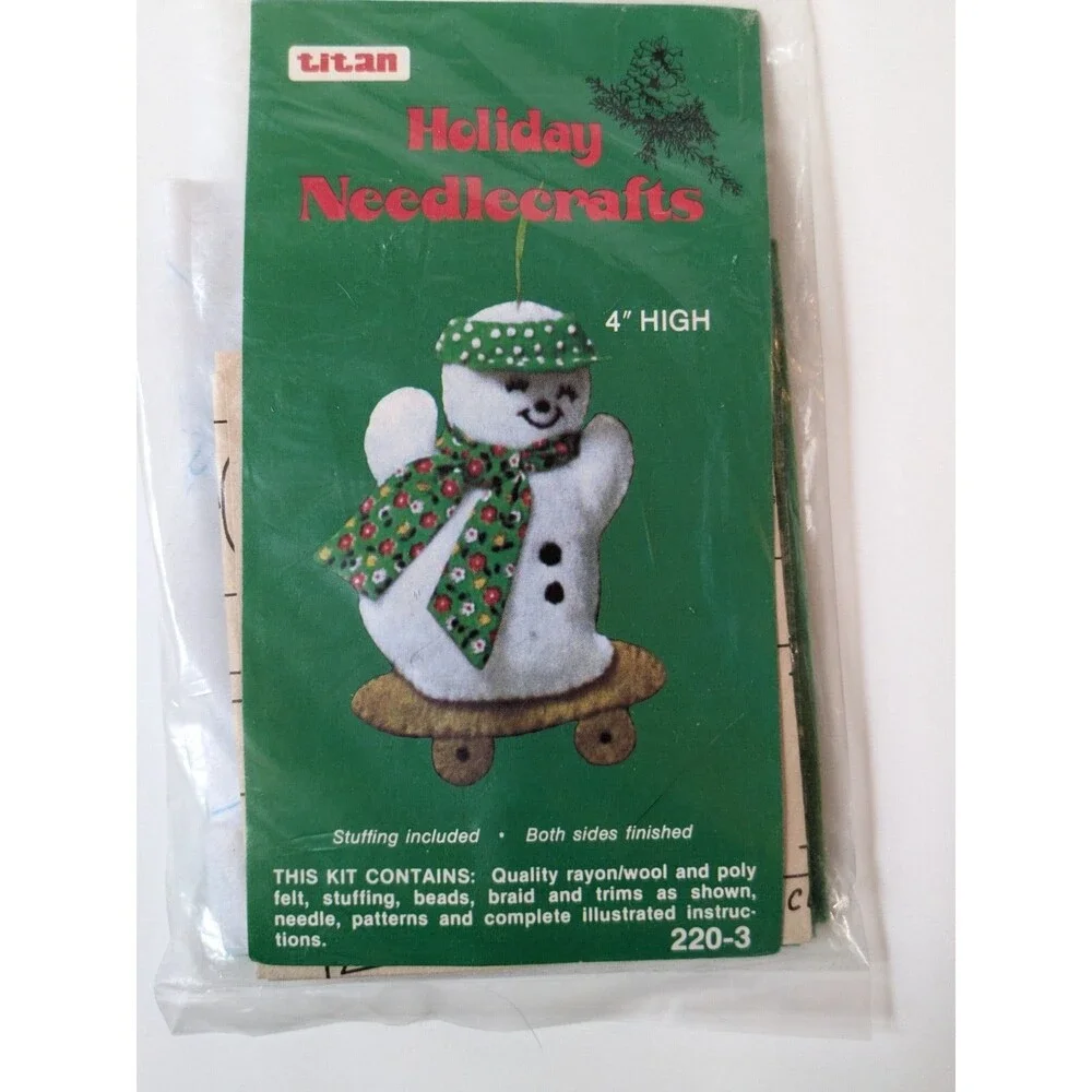 Vintage Titan Holiday Needlecrafts Felt‎ Ornament Kit Skateboarding Snowman NOS